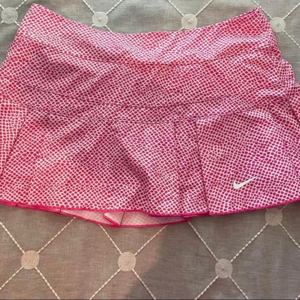 nike skirt size large
